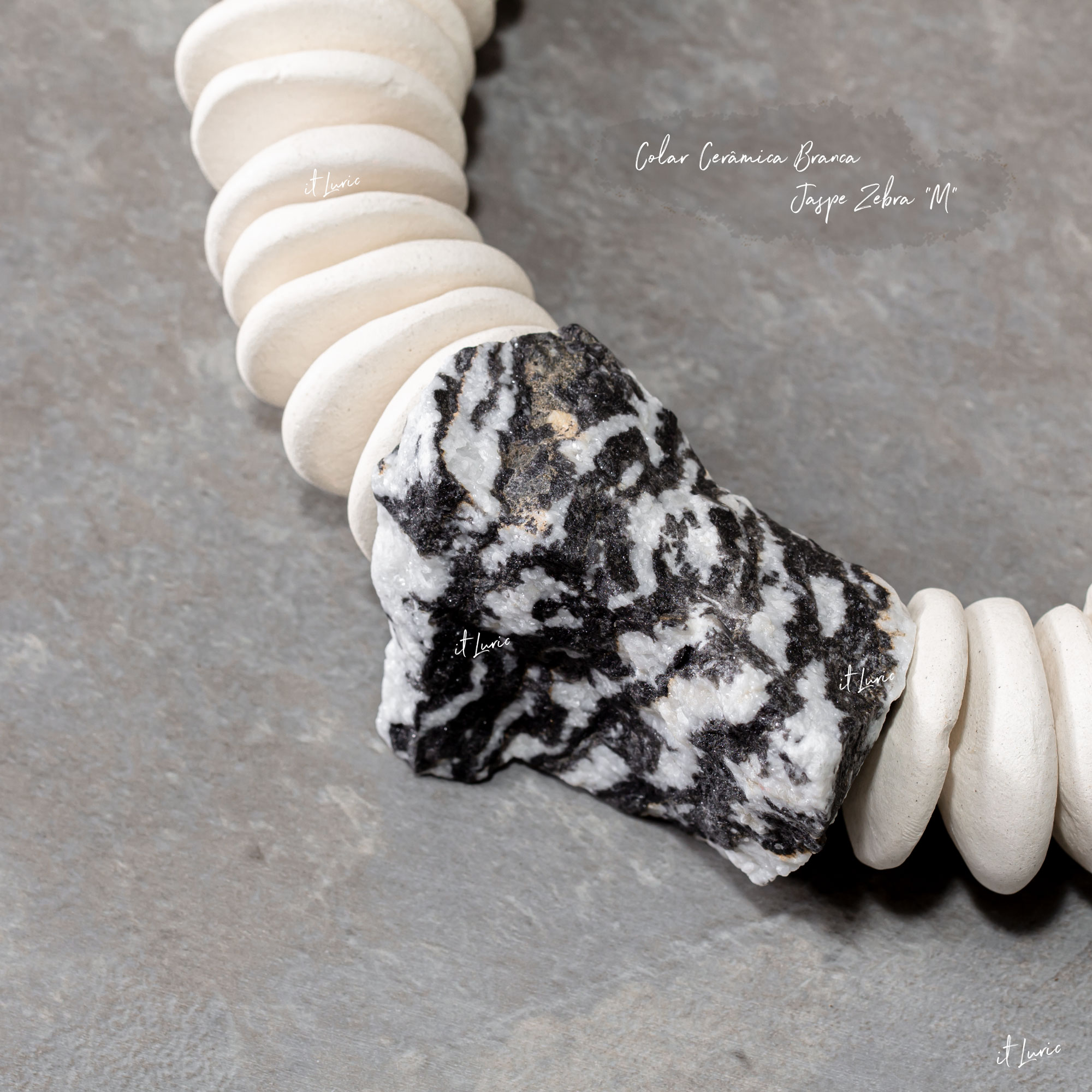 COLAR CERÂMICA BRANCA JASPE ZEBRA-M (2)