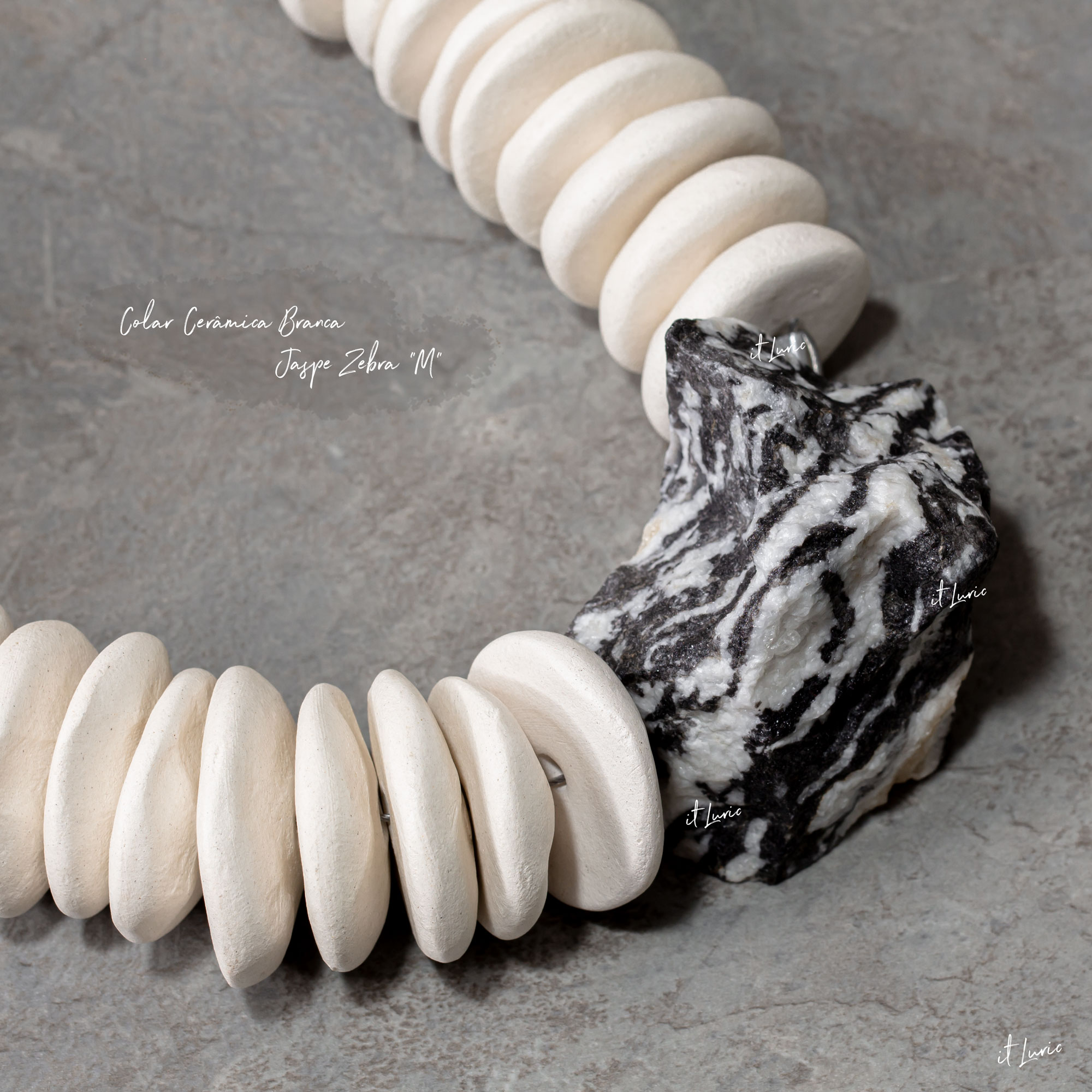 COLAR CERÂMICA BRANCA JASPE ZEBRA-M (3)