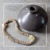 COLAR CERÂMICA TABACO E ÔNIX VERDE-P (1)